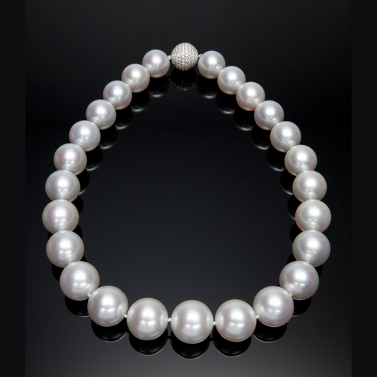 Assael pearl necklace