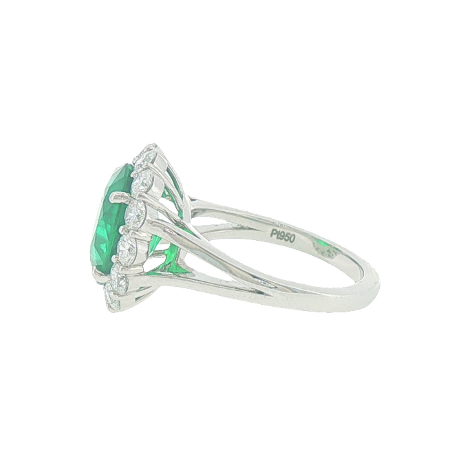 Zambian Emearld & Diamond Ring