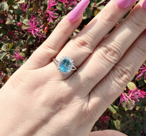 Oval Blue Apatite & Diamond Ring